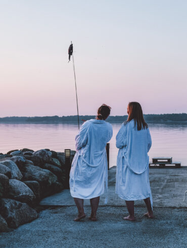 att resa med sällskap karlskrona